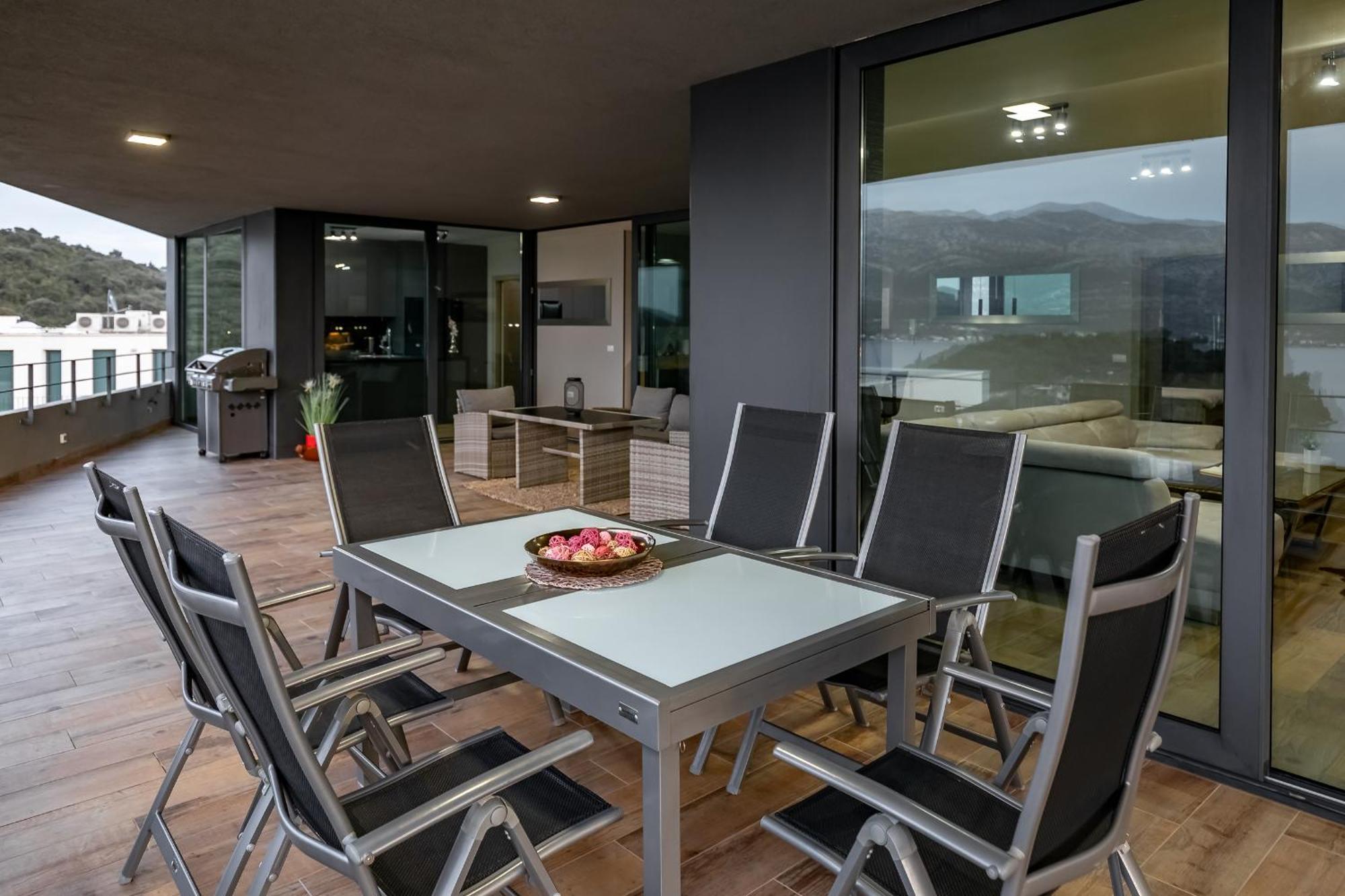 Korcula Luxury Apartments ภายนอก รูปภาพ