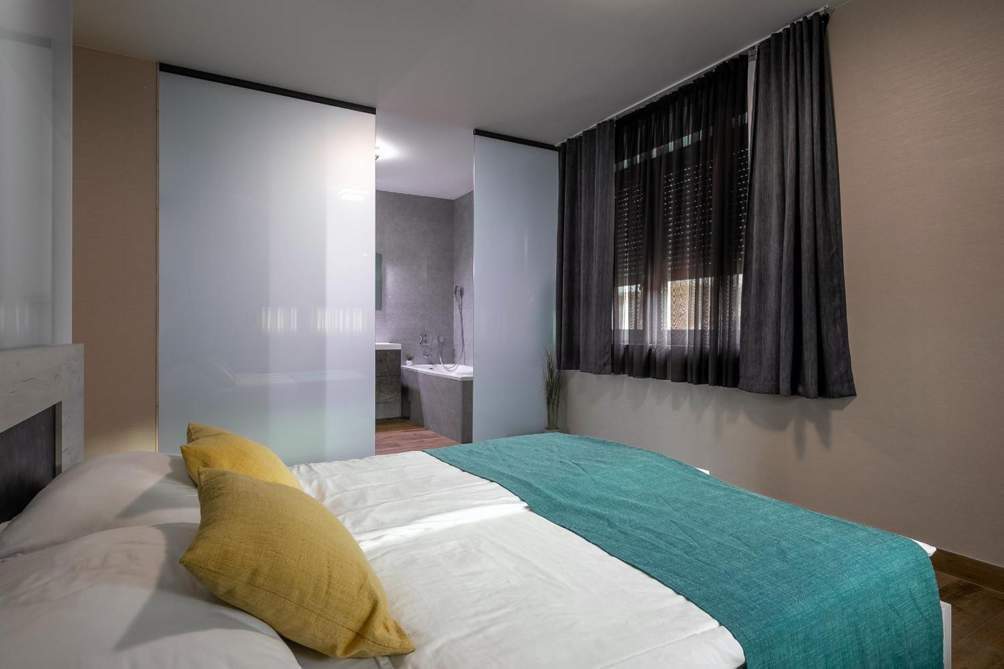 Korcula Luxury Apartments ภายนอก รูปภาพ